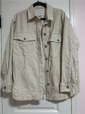 HIDDEN STRIPE Beige & White Button-Front Denim Jacket